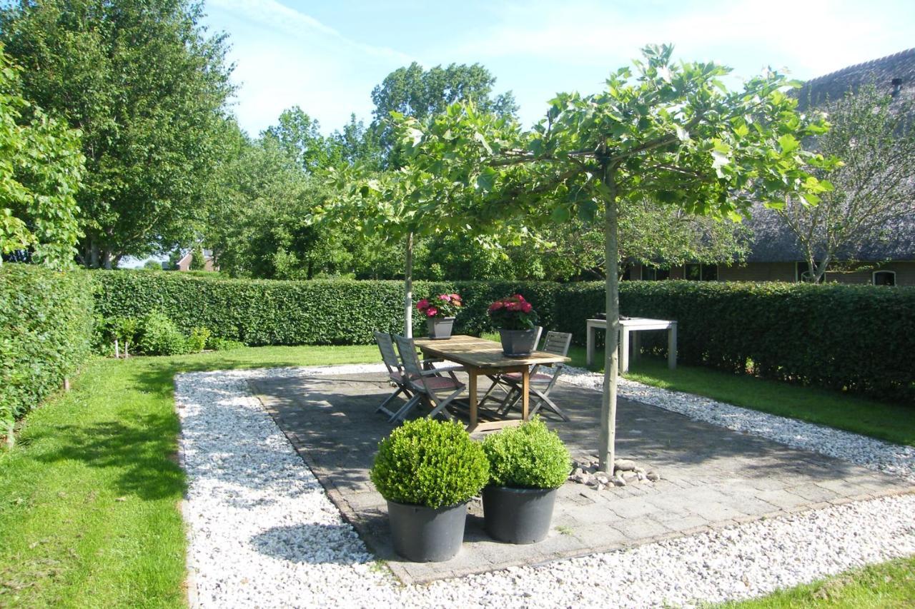 Bed and Breakfast Bij Ons Op 20 Nijeveen Exterior foto