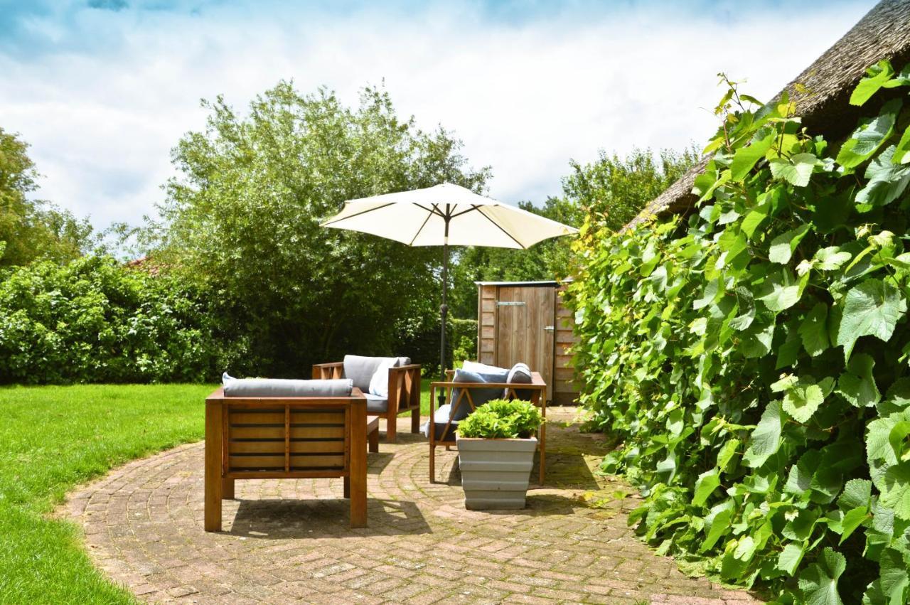Bed and Breakfast Bij Ons Op 20 Nijeveen Exterior foto